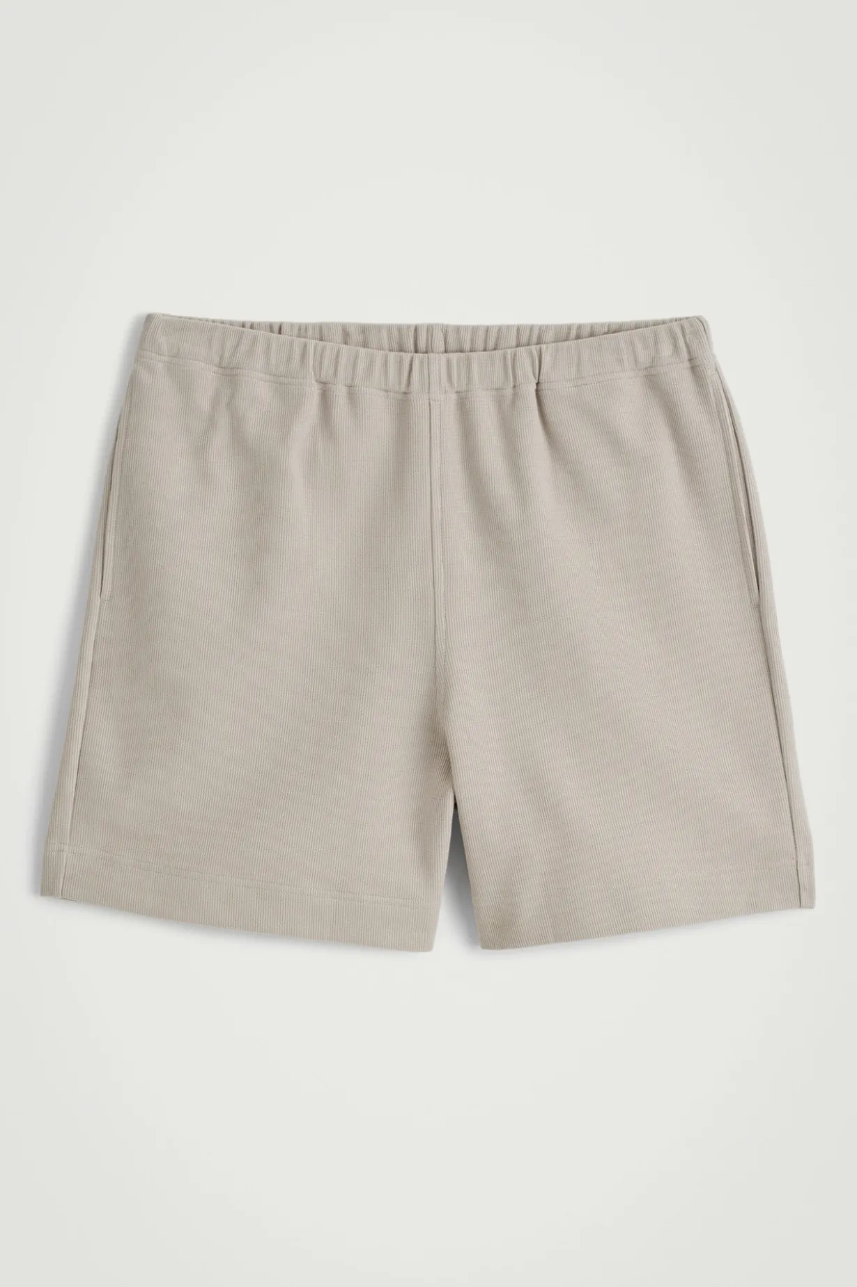 SHORTS AUS STRUKTURIERTEM BAUMWOLLJERSEY