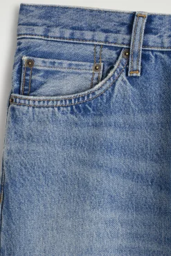 SIGNATURE JEANS MIT GERADEM BEIN