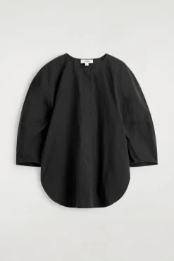 SKULPTURALE BLUSE AUS POPELINE AUS PIMA-BAUMWOLLE