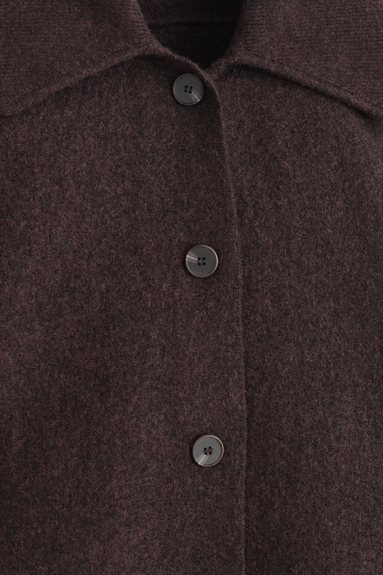 SKULPTURALE KURZJACKE AUS MERINOWOLLE