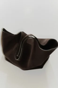 SKULPTURALE TOTE BAG - VELOURSLEDER