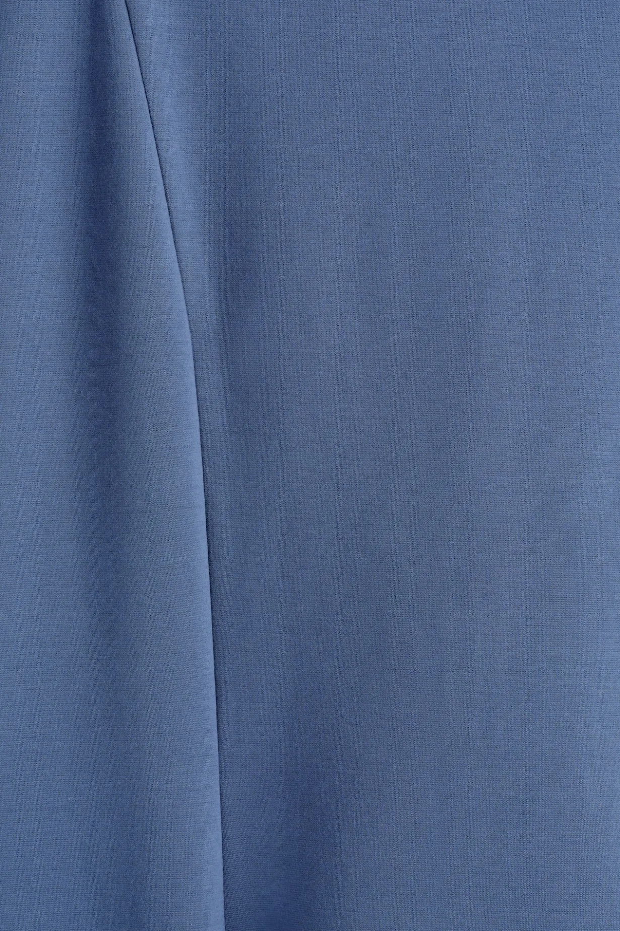 SKULPTURALES MIDIKLEID AUS JERSEY