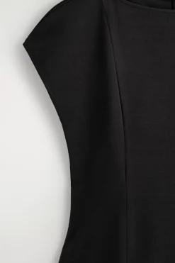 SKULPTURALES MIDIKLEID AUS JERSEY