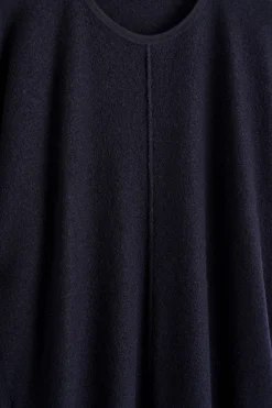 SKULPTURALES MINIKLEID AUS MERINOWOLLE