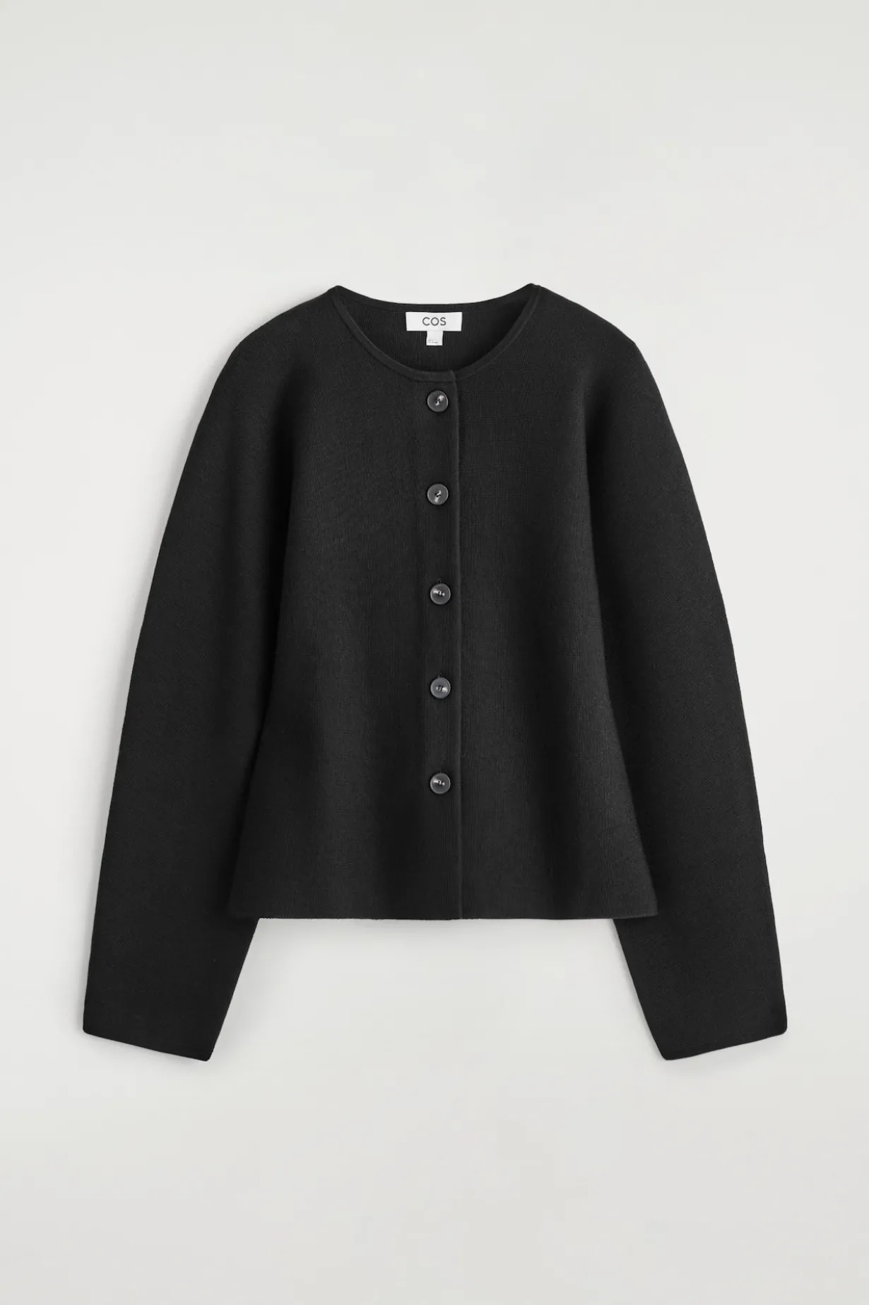 SKULPTURIERTE STRICKJACKE AUS WOLLE
