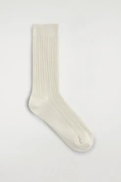 SOCKEN AUS POINTELLE-STRICK