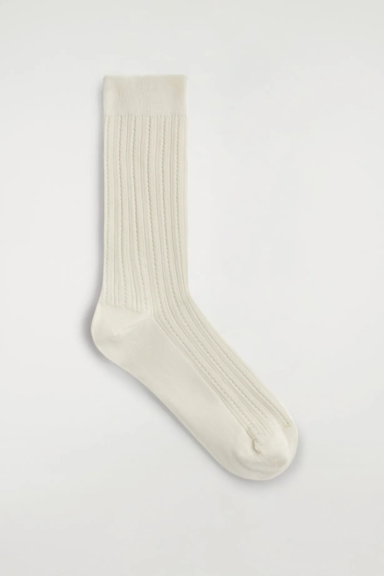 SOCKEN AUS POINTELLE-STRICK