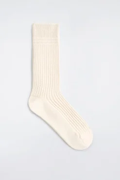 SOCKEN AUS WAFFELSTRICK