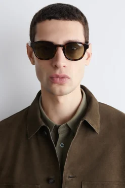SONNENBRILLE MIT D-RAHMEN