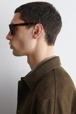 SONNENBRILLE MIT D-RAHMEN