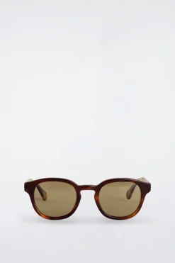 SONNENBRILLE MIT D-RAHMEN