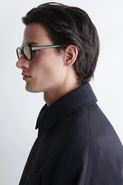 SONNENBRILLE MIT OVALEM RAHMEN