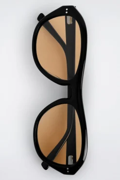SONNENBRILLE MIT OVALEM RAHMEN
