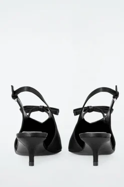 SPITZE SATIN-SLINGBACK-PUMPS MIT SCHLEIFENDETAIL