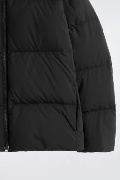 STEPPJACKE MIT KAPUZE
