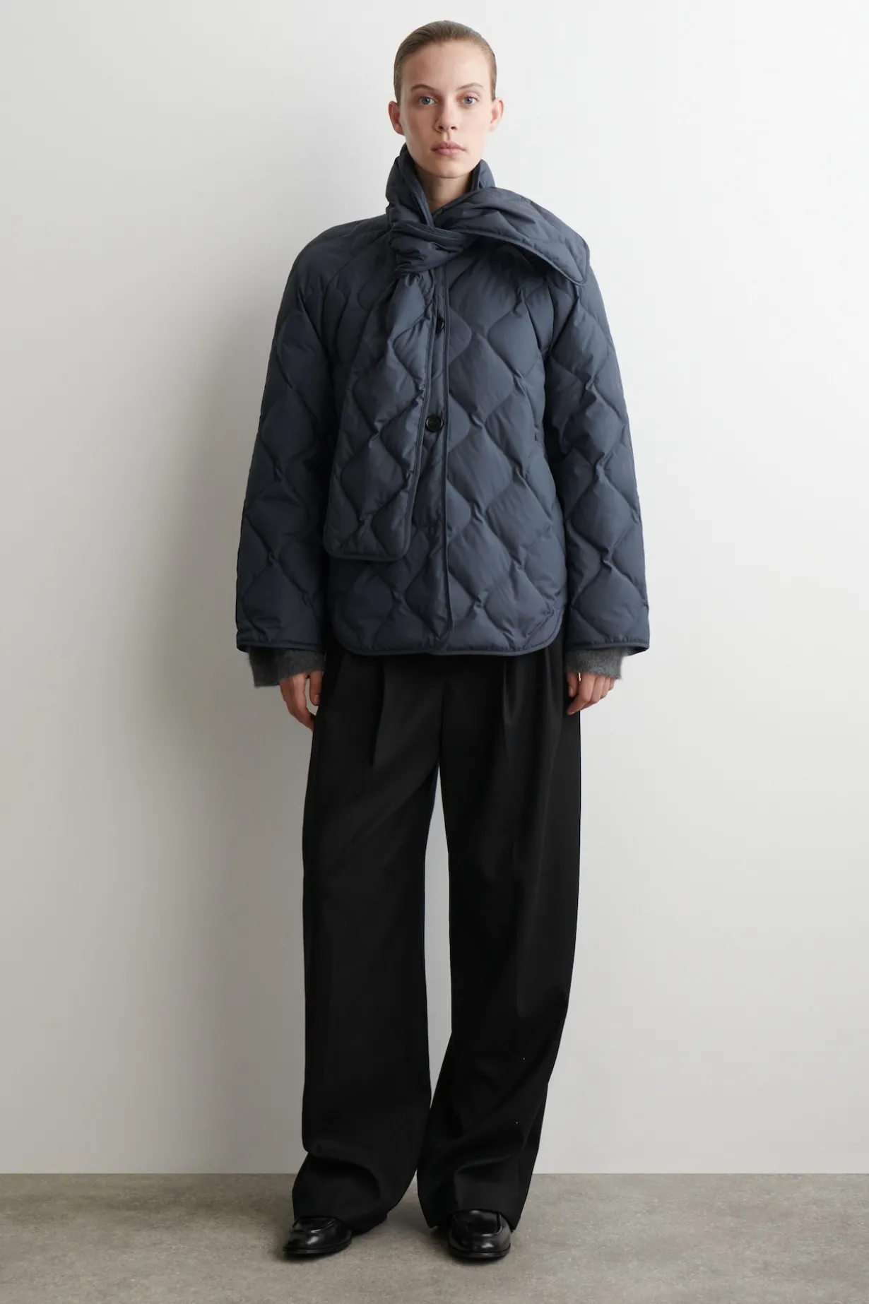 STEPPJACKE MIT SCHALDETAIL