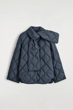 STEPPJACKE MIT SCHALDETAIL