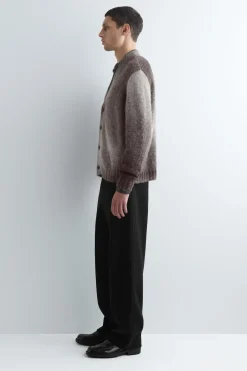 STRICKJACKE AUS ALPAKAWOLLE MIT FARBVERLAUF