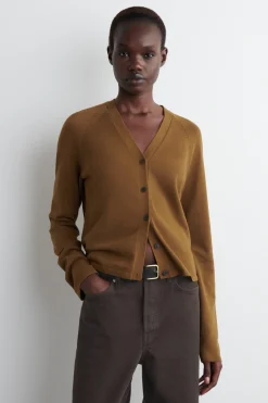 STRICKJACKE AUS BAUMWOLLE MIT V-AUSSCHNITT