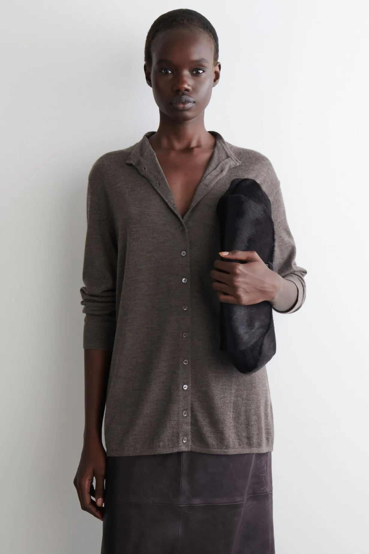 STRICKJACKE AUS FEINEM KASCHMIR
