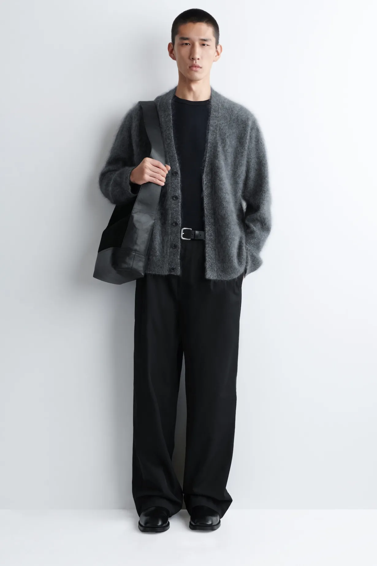 STRICKJACKE AUS GEBÜRSTETEM KASCHMIR