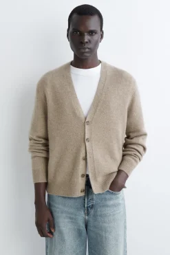 STRICKJACKE AUS KASCHMIR MIT V-AUSSCHNITT