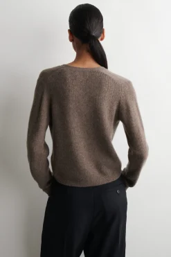 STRICKJACKE AUS KASCHMIR MIT V-AUSSCHNITT