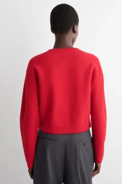 STRICKJACKE AUS KOCHWOLLE