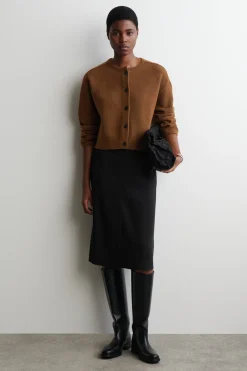 STRICKJACKE AUS KOCHWOLLE