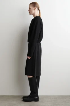 STRICKJACKE AUS KOCHWOLLE