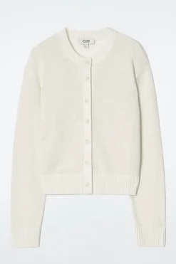STRICKJACKE AUS LEINEN