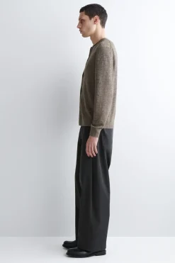 STRICKJACKE AUS LEINEN