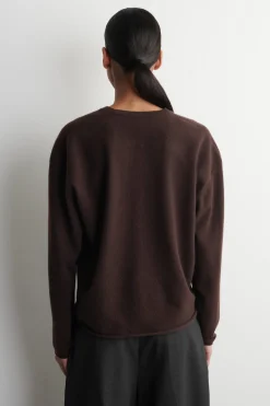 STRICKJACKE AUS MERINOWOLLE MIT V-AUSSCHNITT