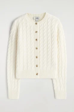 STRICKJACKE AUS MERINOWOLLE MIT ZOPFSTRICKMUSTER