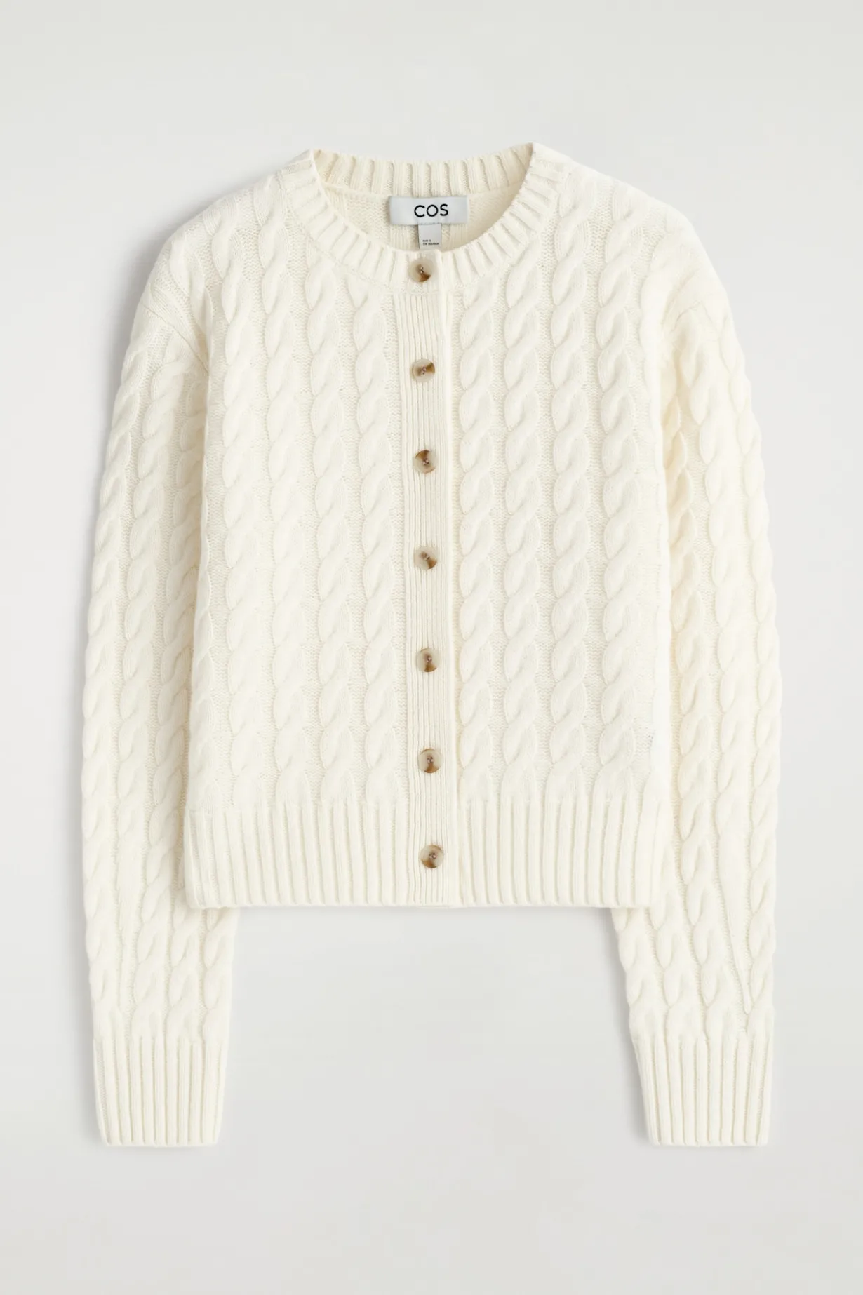 STRICKJACKE AUS MERINOWOLLE MIT ZOPFSTRICKMUSTER