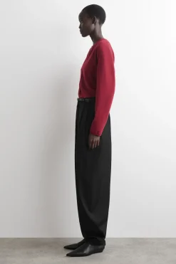 STRICKJACKE AUS MERINOWOLLE MIT V-AUSSCHNITT