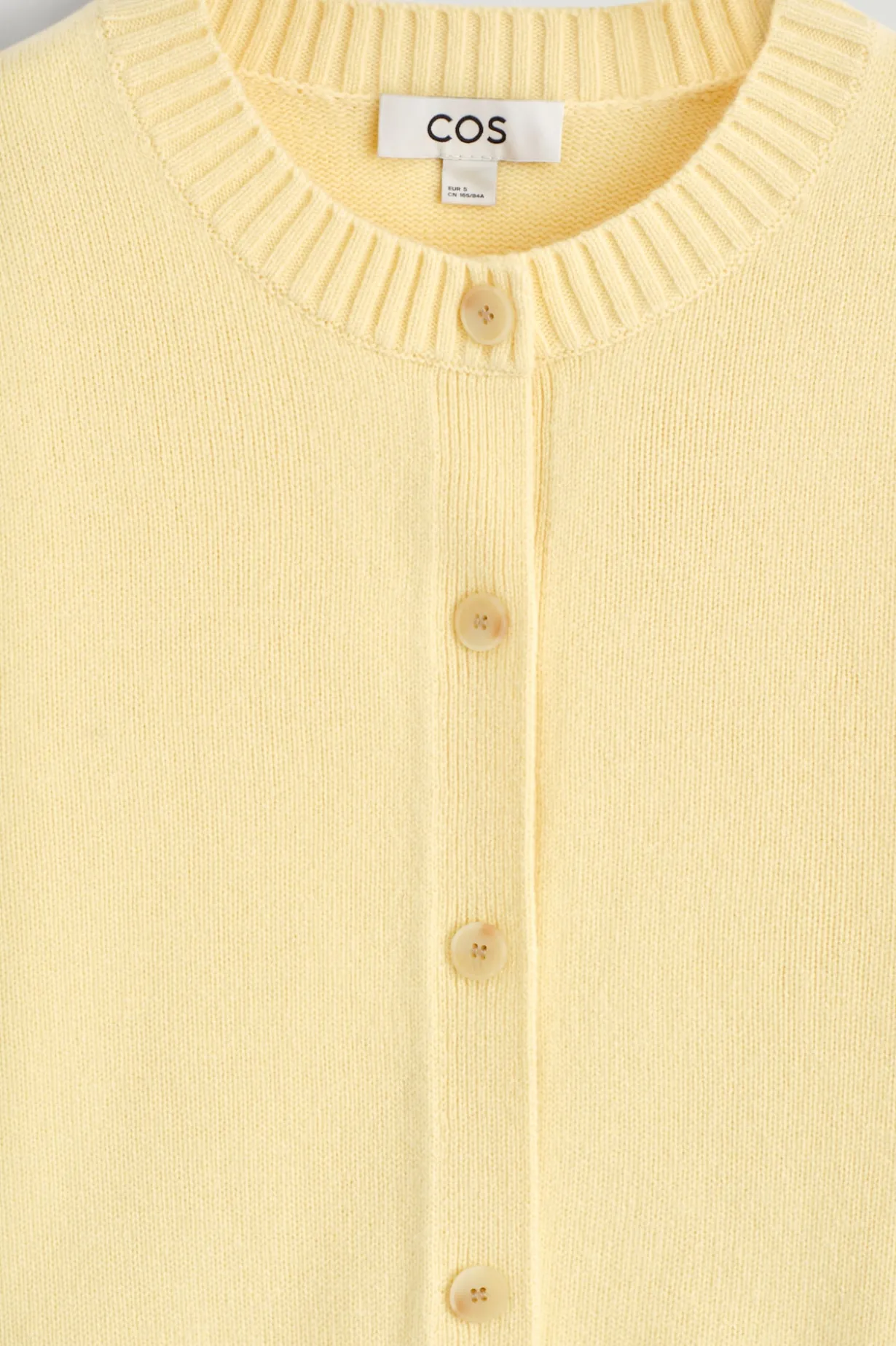 STRICKJACKE AUS MERINOWOLLE