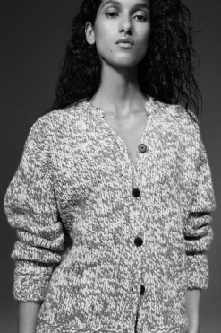 STRICKJACKE AUS WOLL-ALPAKA-MIX