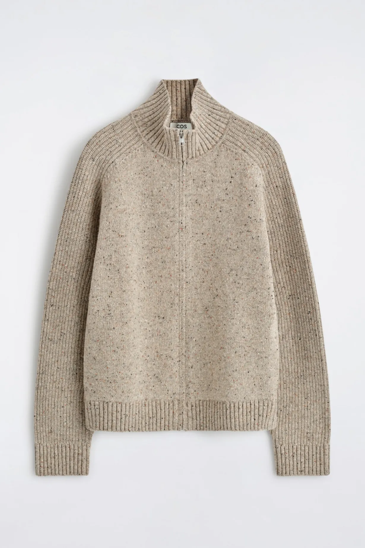 STRICKJACKE AUS WOLLE MIT DONEGAL-EFFEKT