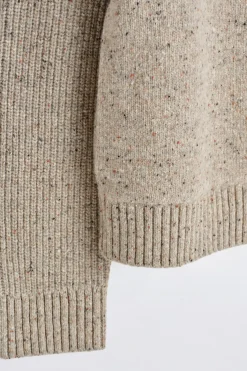 STRICKJACKE AUS WOLLE MIT DONEGAL-EFFEKT