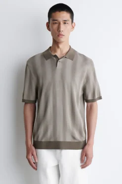 STRICK-POLOSHIRT MIT DIFFUSEN STREIFEN