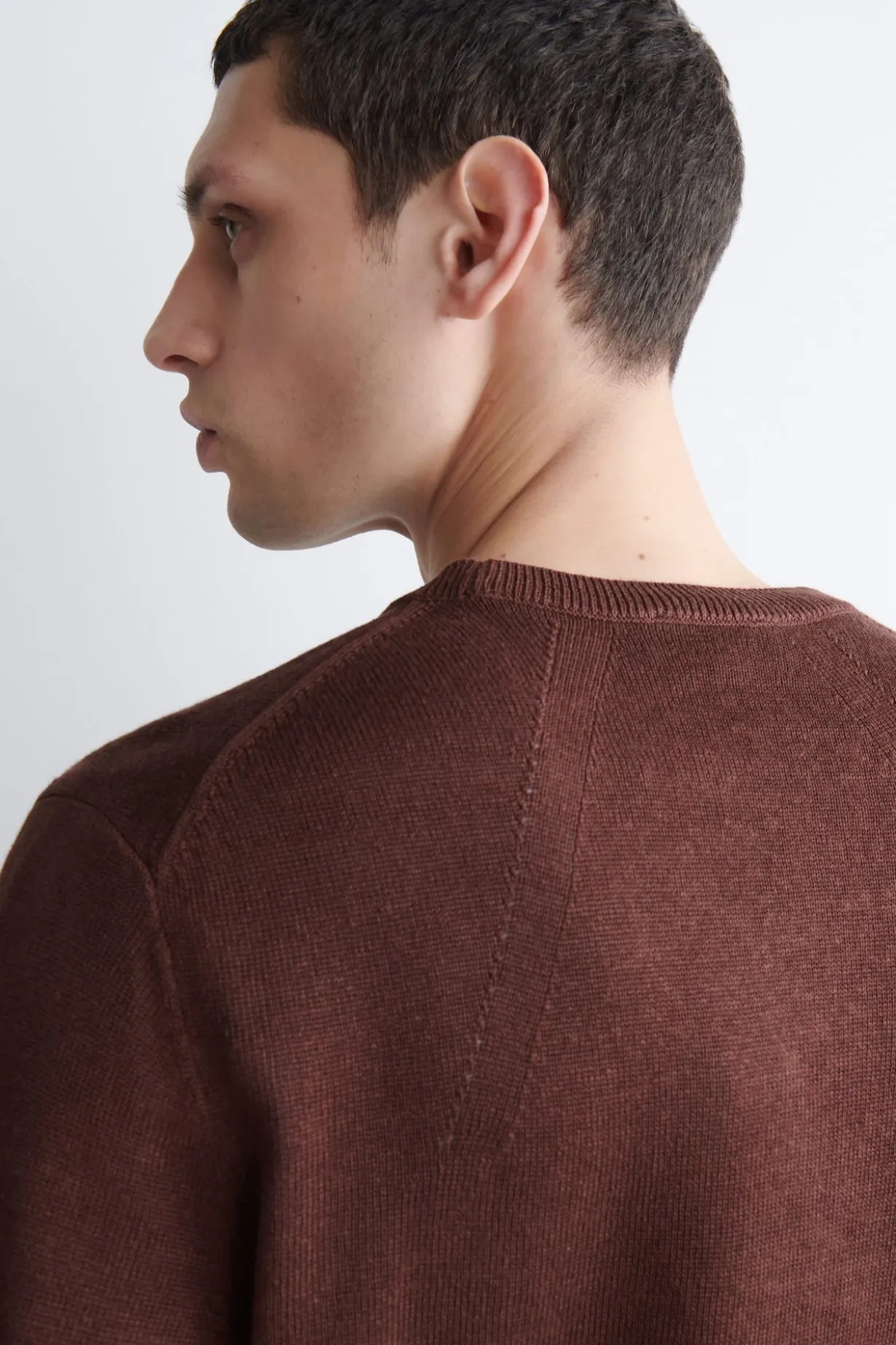 STRICKPULLOVER AUS LEINEN MIT RUNDHALSAUSSCHNITT