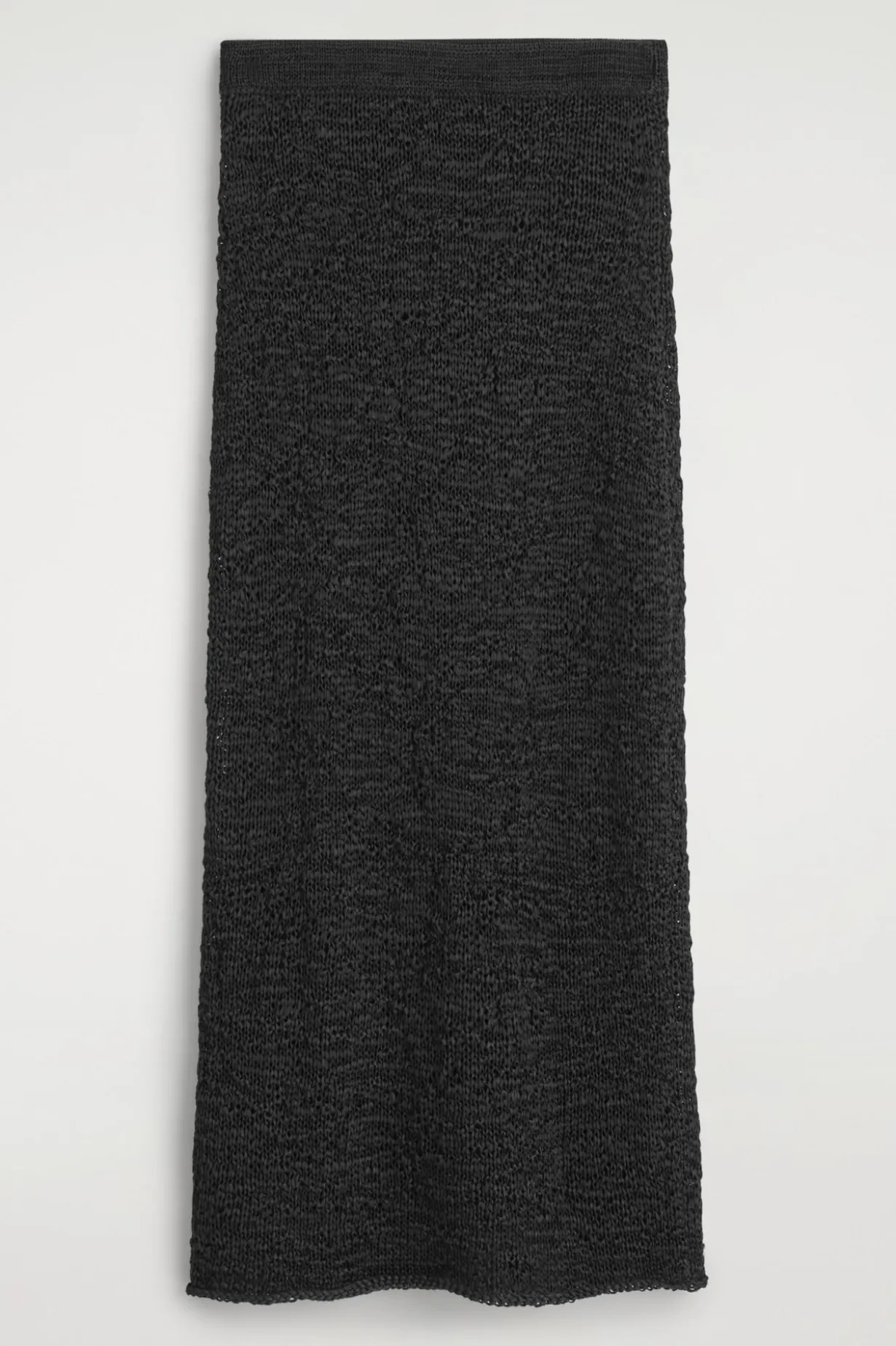 STRUKTURIERTER MIDIROCK MIT LOCHSTRICKMUSTER