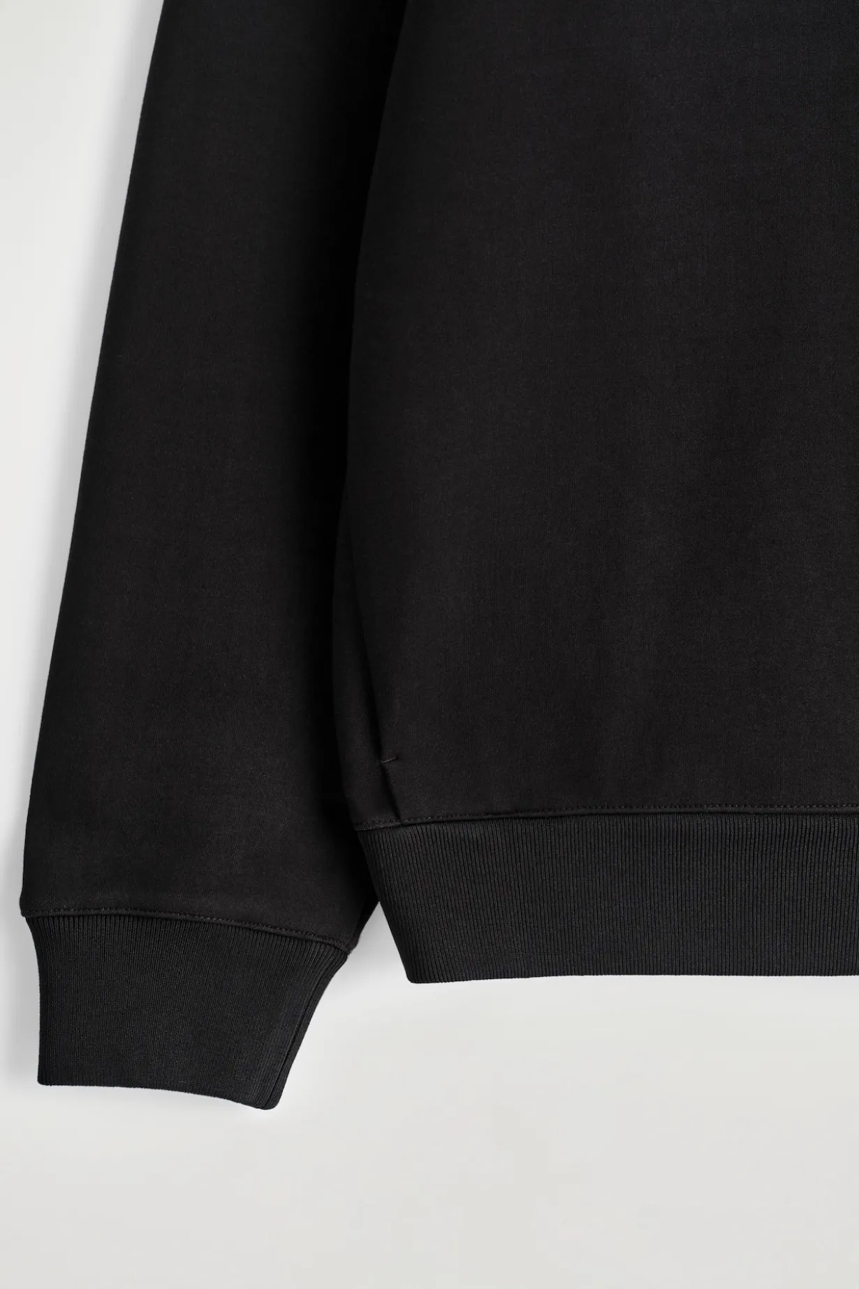 SWEATSHIRT AUS SCUBA MIT STEHKRAGEN