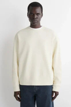 SWEATSHIRT AUS VORGEWASCHENER BAUMWOLLE