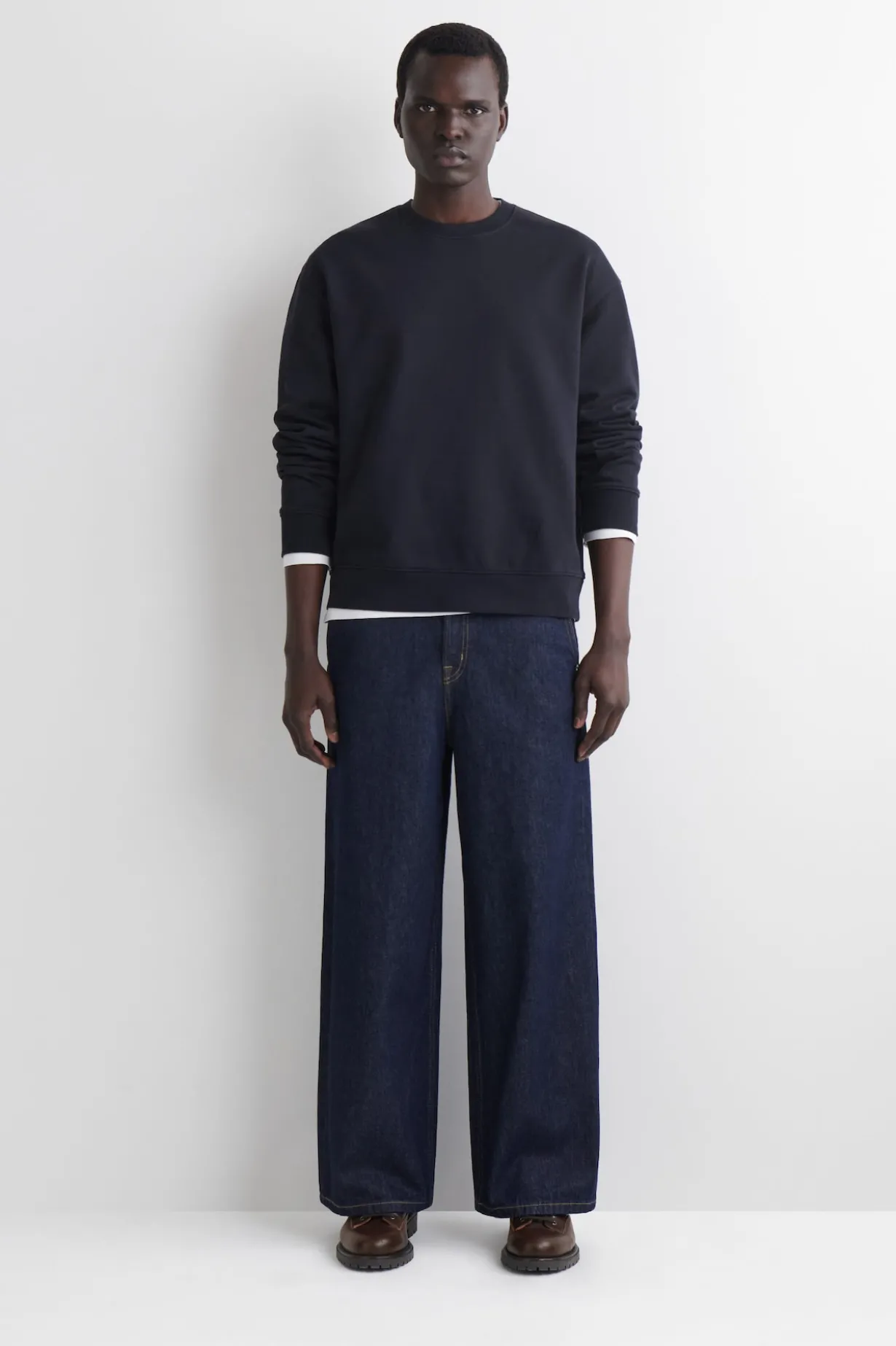 SWEATSHIRT AUS VORGEWASCHENER BAUMWOLLE