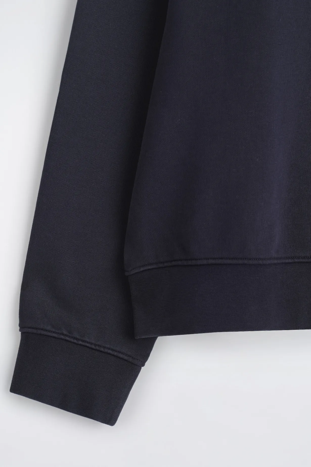 SWEATSHIRT AUS VORGEWASCHENER BAUMWOLLE