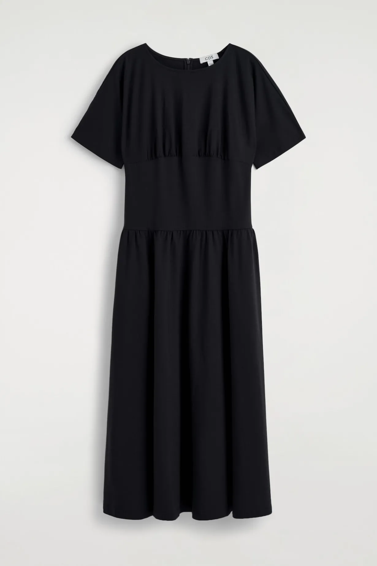 TAILLIERTES MIDIKLEID AUS BAUMWOLLE