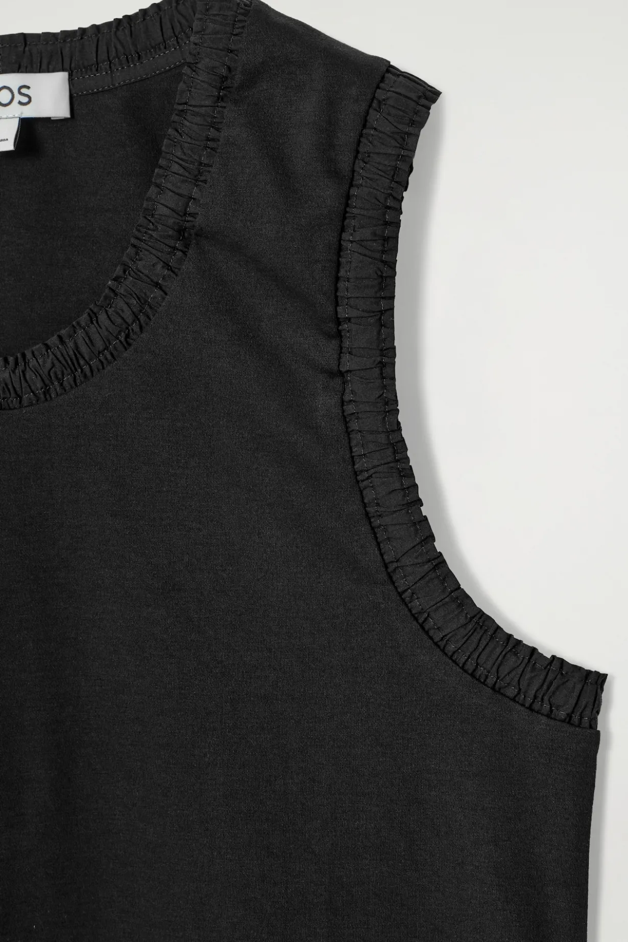 TANKTOP AUS BAUMWOLLE MIT RAFFUNGEN