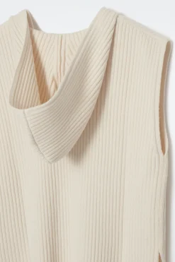 TANKTOP AUS RIPPSTRICK MIT KAPUZE